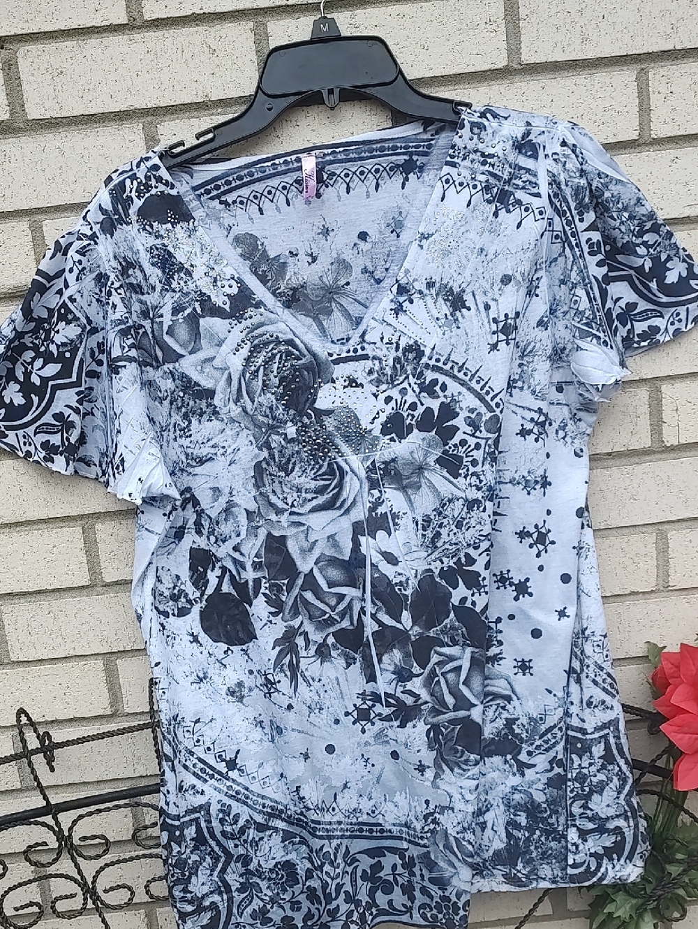 Kiara Top* Black & White
